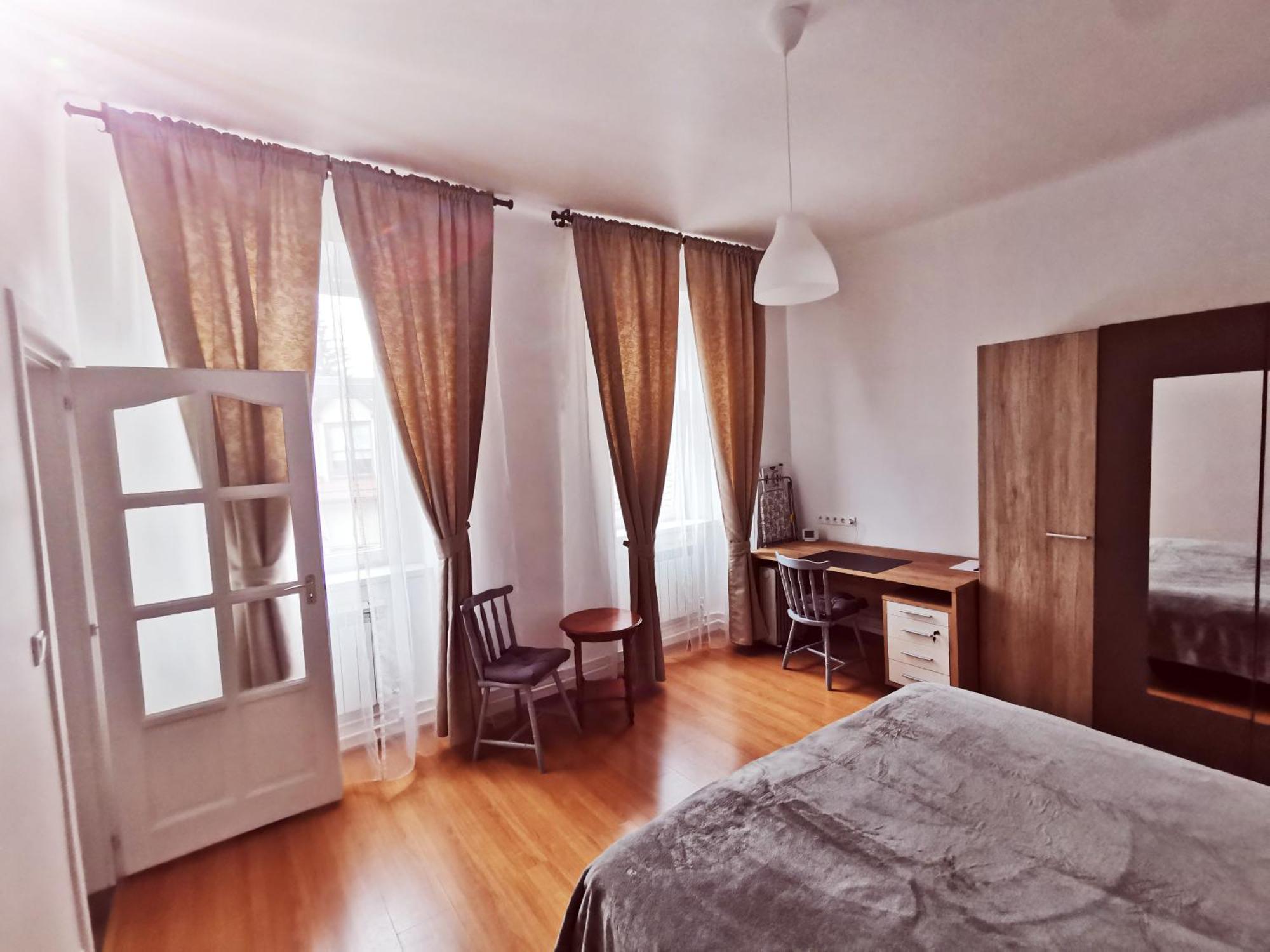 Jokai Sopron Apartment Buitenkant foto